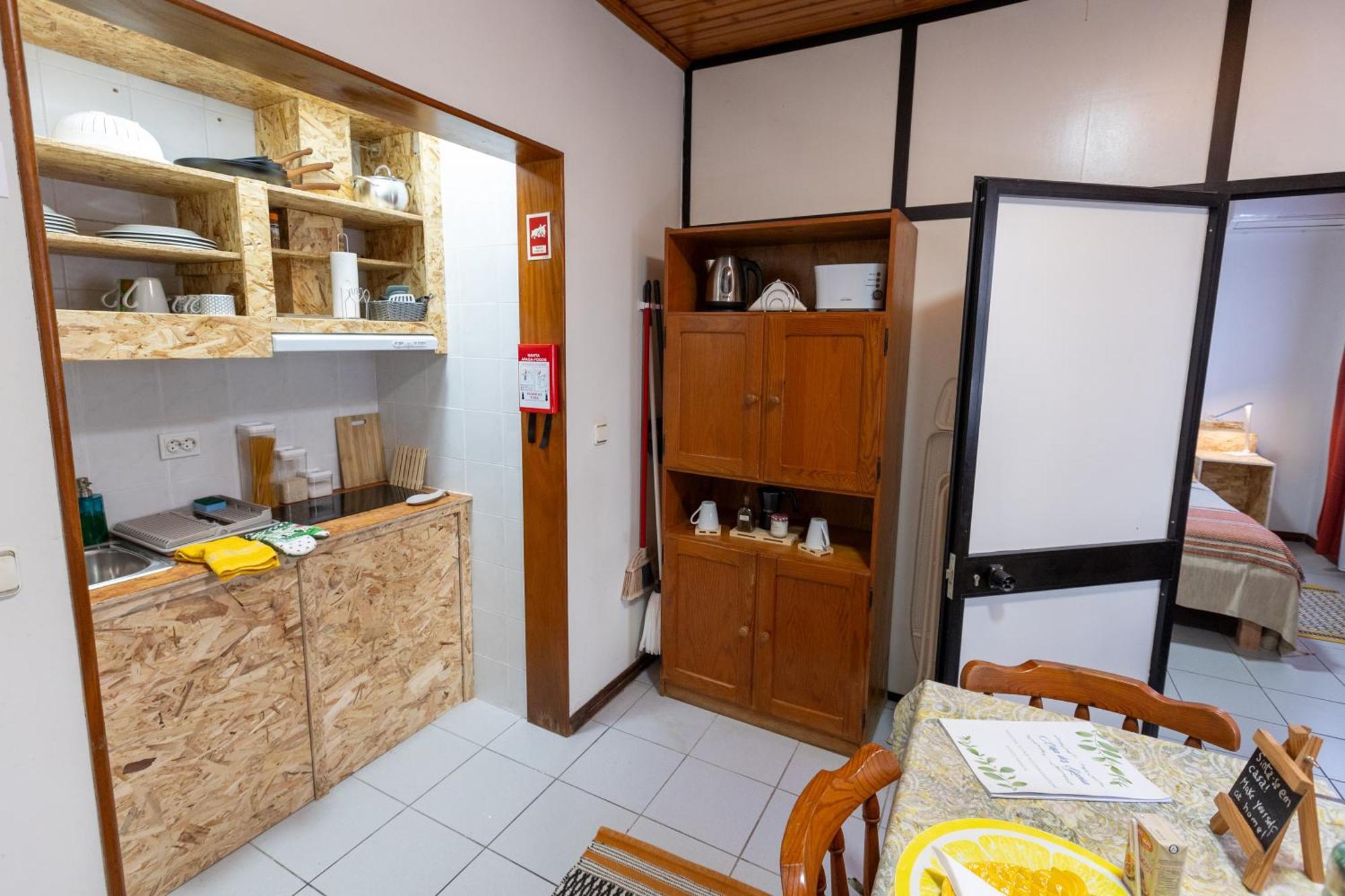 Casa Dos Guerra - Studio Apartments ปอนตาเดลกาดา ภายนอก รูปภาพ